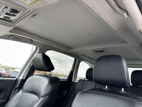 Used 2017 Subaru Forester 2.5i Limited AWD/4WD image 18