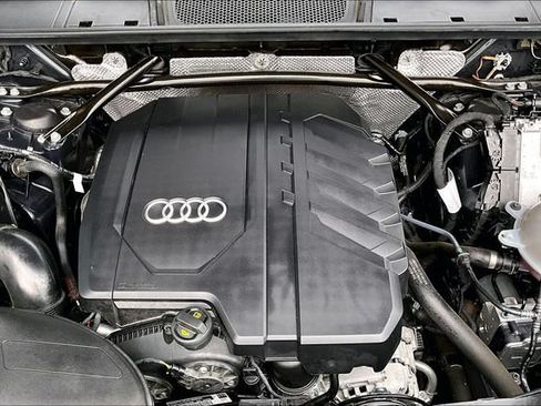 Certified 2023 Audi Q5 2.0T Premium Plus w/ Premium Plus Package AWD/4WD image 31