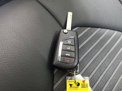 Used 2024 Toyota Camry SE FWD image 31