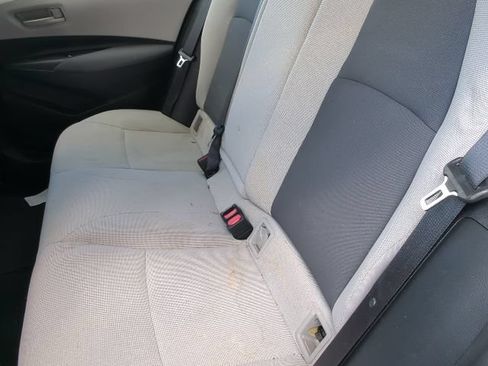 Used 2022 Toyota Corolla LE FWD image 24
