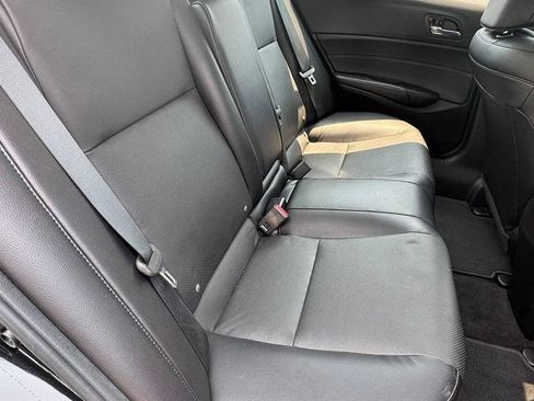 Used 2017 Acura ILX FWD image 11