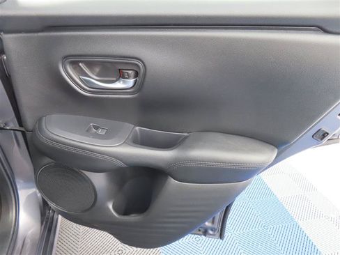Used 2025 Honda HR-V LX image 25