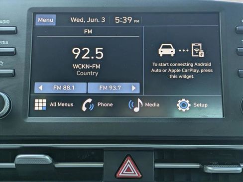 Used 2024 Hyundai Elantra SE FWD image 12