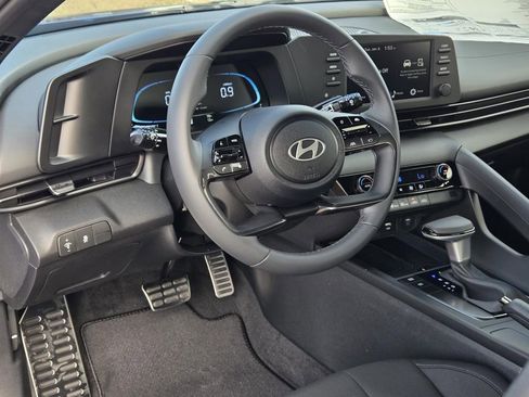 New 2026 Hyundai Elantra SEL Sport Premium FWD image 15