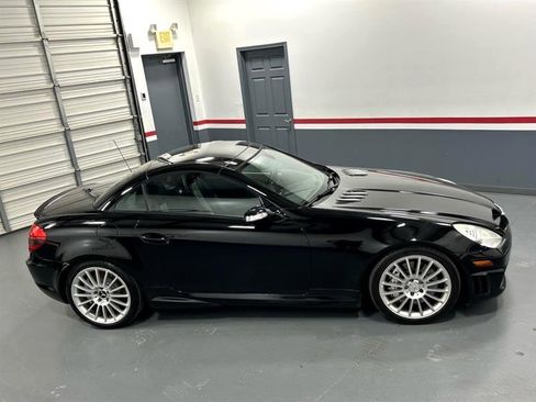Used 2006 Mercedes-Benz SLK 55 AMG image 9