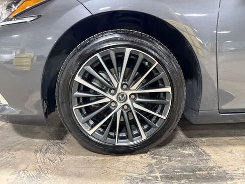 Used 2022 Lexus ES 350 w/ Premium Package FWD image 10