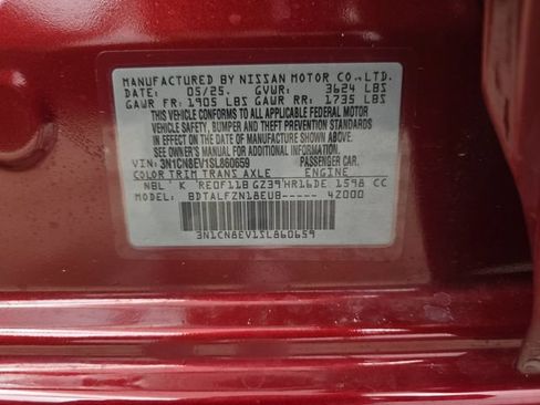Used 2025 Nissan Versa SV w/ Trunk Package FWD image 32