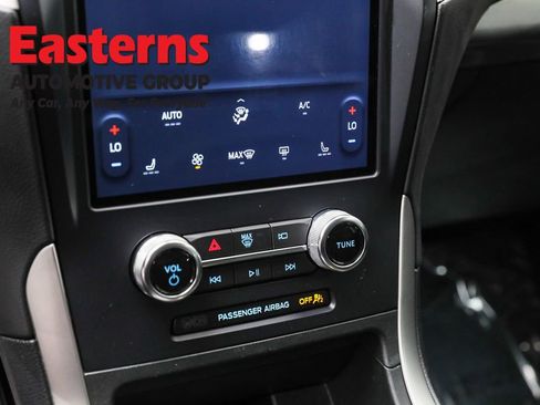 Used 2023 Ford Edge SEL image 20