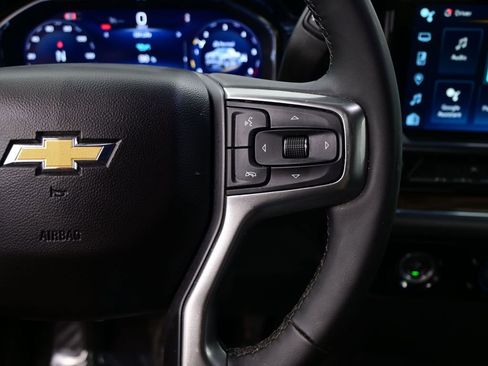Used 2024 Chevrolet Silverado 1500 LT AWD/4WD image 23