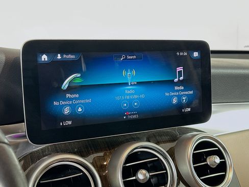 Used 2021 Mercedes-Benz GLC 300 w/ Premium Package image 21