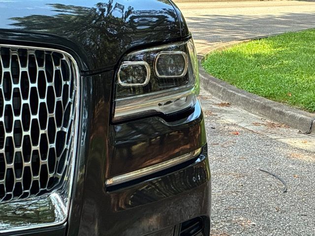 Certified 2023 Lincoln Navigator Reserve AWD/4WD image 10