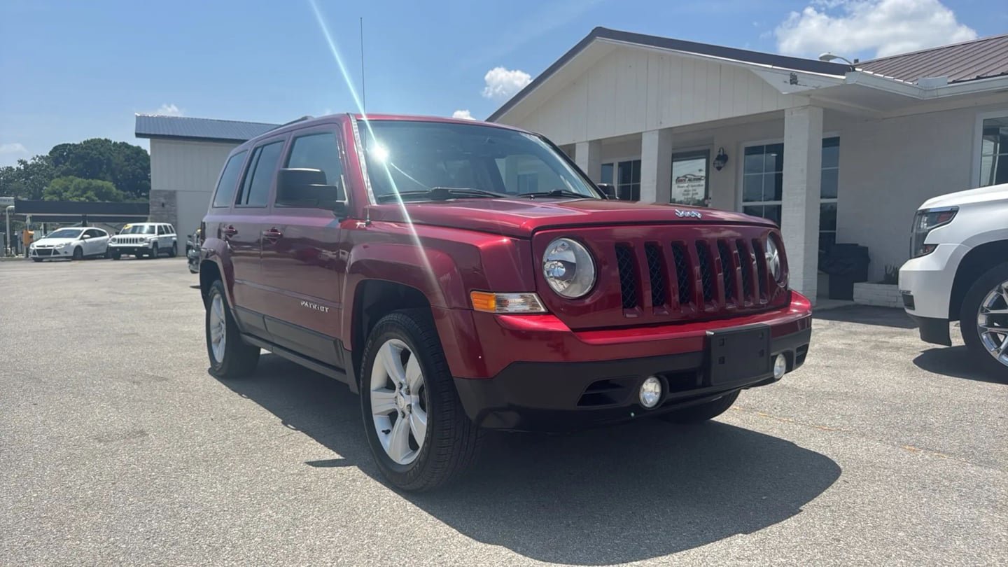 Used 2016 Jeep Patriot Sport w/ Power Value Group AWD/4WD image 7