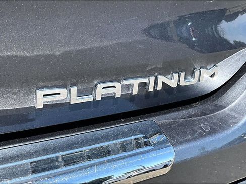 Certified 2020 Toyota Highlander Platinum AWD/4WD image 9