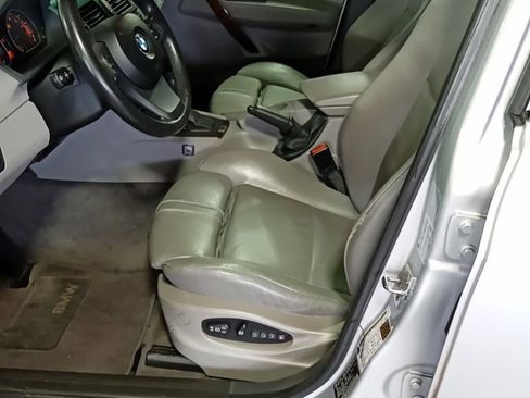 Used 2004 BMW X3 2.5i image 9