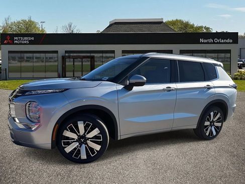 New 2026 Mitsubishi Outlander SEL image 1