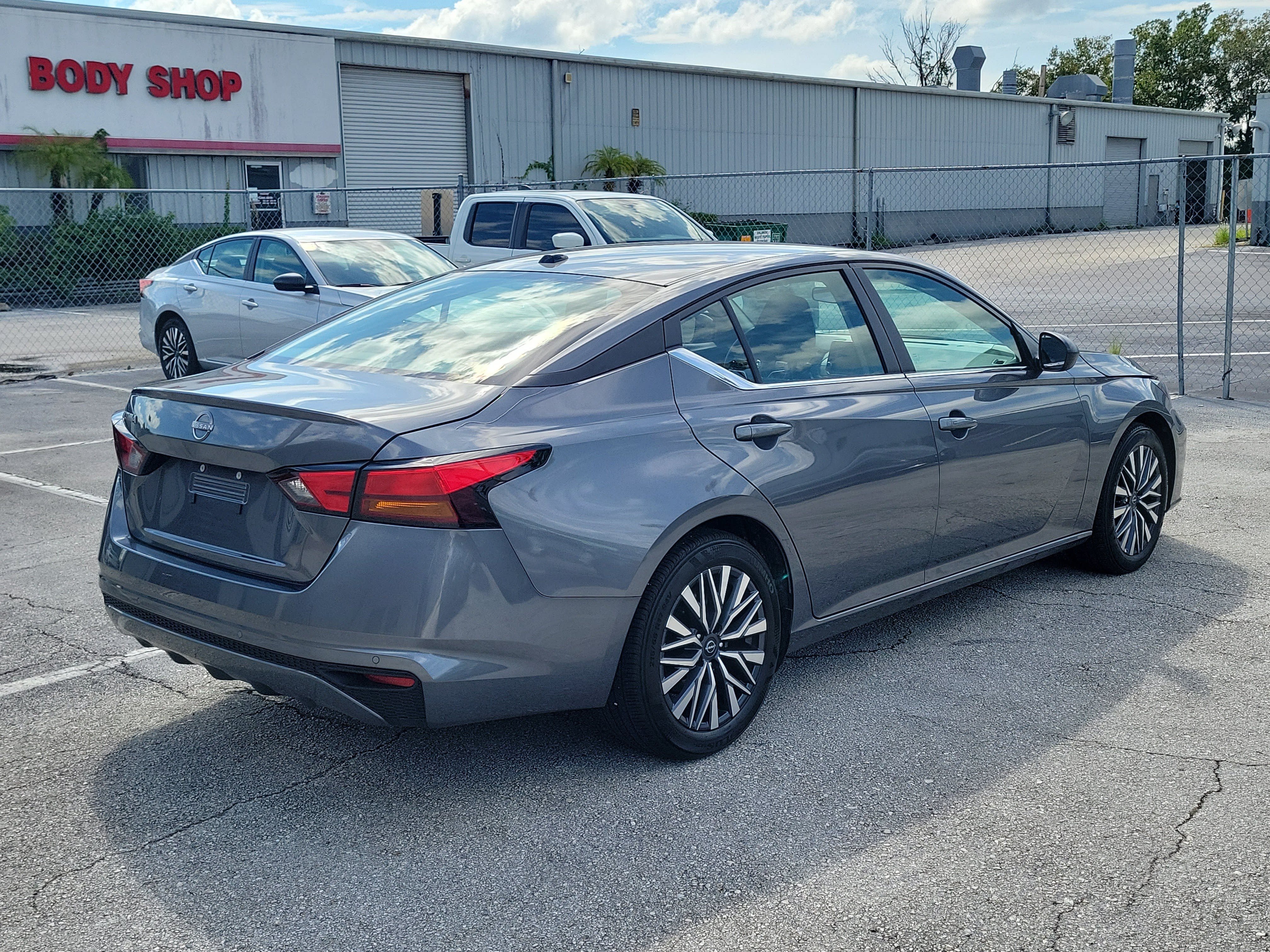 Certified 2026 Nissan Altima 2.5 SV FWD image 4