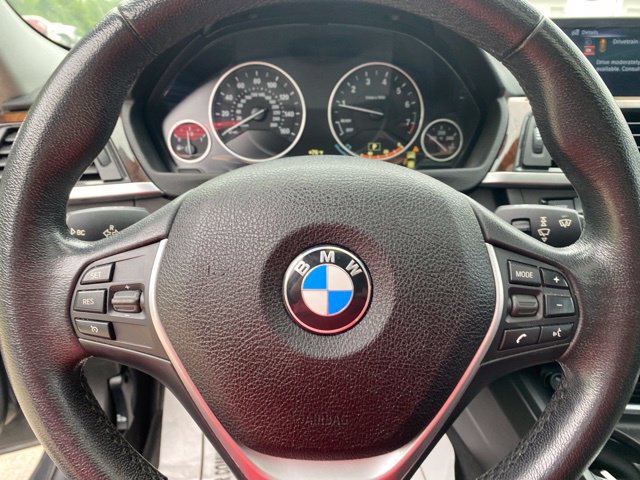 Used 2015 BMW 328i xDrive Sedan AWD/4WD image 16