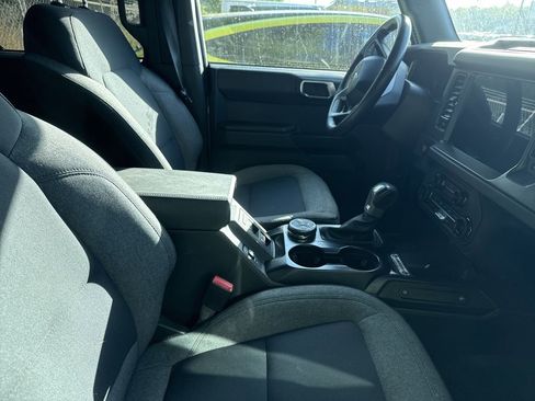 Used 2025 Ford Bronco Big Bend image 19