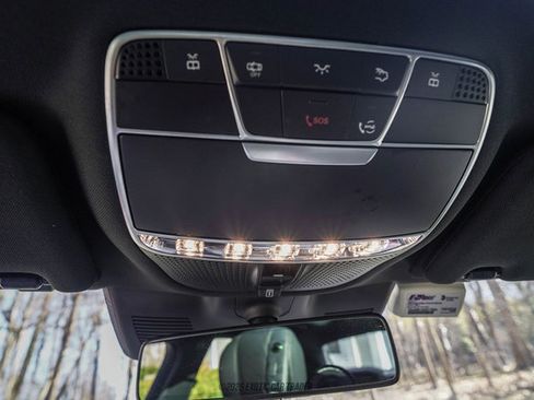 Used 2020 Mercedes-Benz S 560 4MATIC Sedan image 46