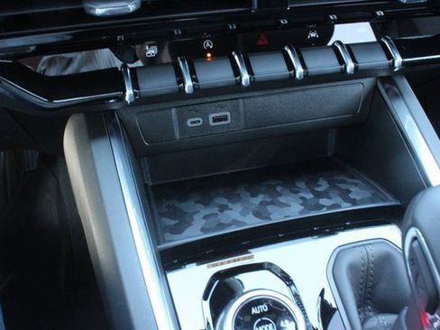 New 2026 GMC Canyon Elevation w/ Convenience Package image 50