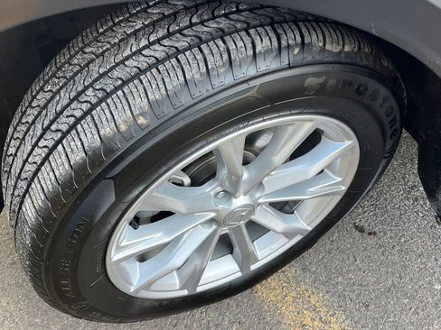 Used 2023 Honda CR-V EX image 25