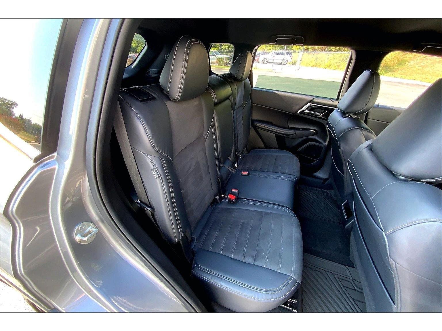 Used 2023 Mitsubishi Outlander SE Black Edition AWD/4WD image 25