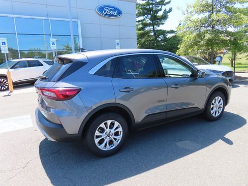Used 2024 Ford Escape Active AWD/4WD image 5
