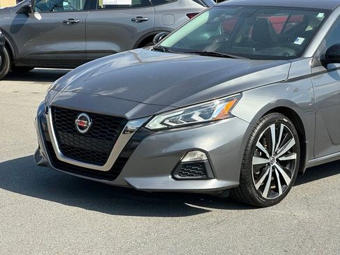 Used 2019 Nissan Altima 2.5 SR w/ SR Premium Package FWD image 37