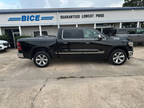 Used 2019 RAM 1500 Limited w/ Advanced Safety Group AWD/4WD image 9