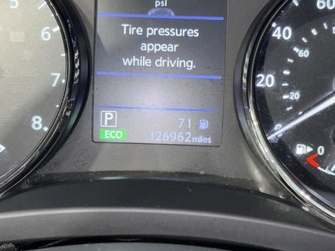 Used 2019 Nissan Rogue SV AWD/4WD image 17