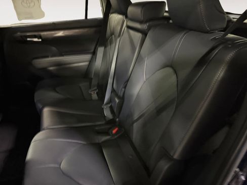 New 2026 Toyota Highlander Limited AWD/4WD image 17