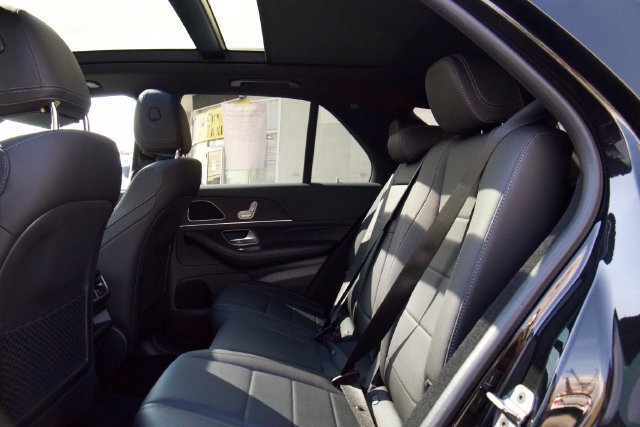 Used 2025 Mercedes-Benz GLE 350 4MATIC image 30