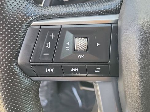 Used 2024 Mitsubishi Outlander SE Black Edition image 5