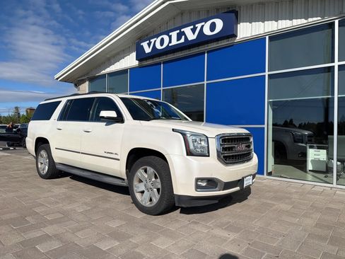 Used 2015 GMC Yukon XL SLT w/ Open Road Package AWD/4WD image 1