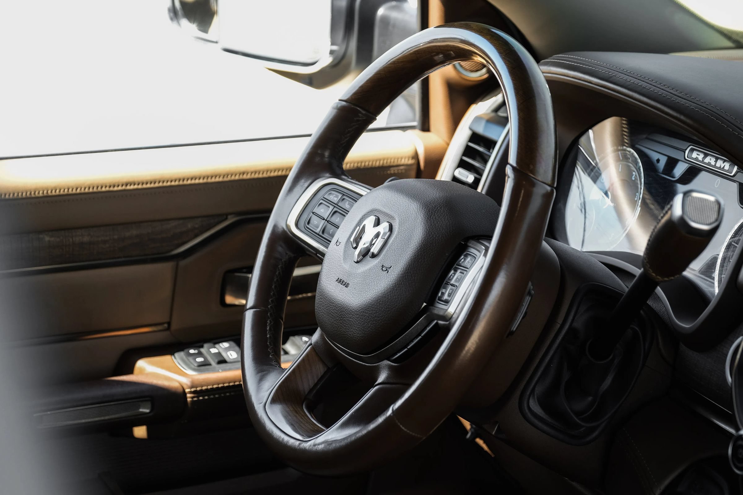 Used 2022 RAM 3500 Limited AWD/4WD image 21