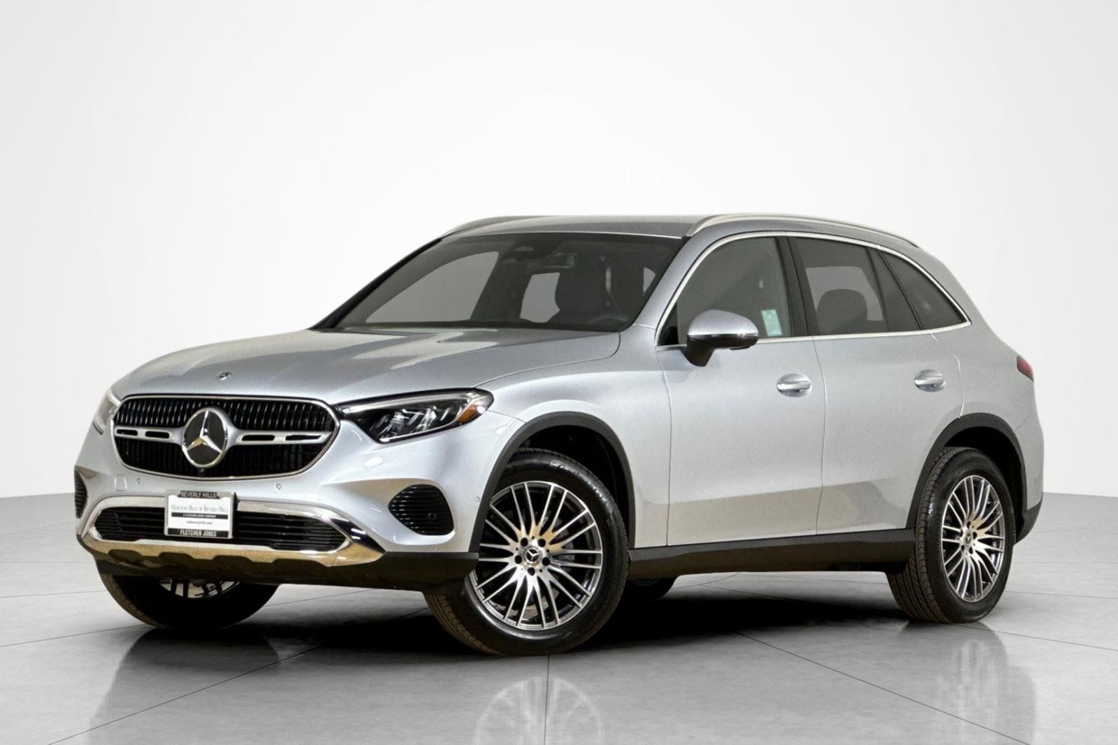 Used 2026 Mercedes-Benz GLC 300 image 1