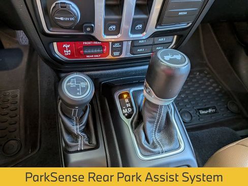 Used 2022 Jeep Wrangler Rubicon w/ Steel Bumper Group image 25