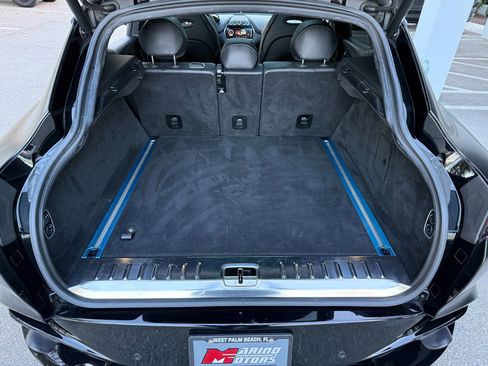 Used 2022 Aston Martin DBX image 29