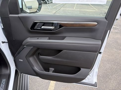 New 2026 Chevrolet Tahoe High Country AWD/4WD image 34