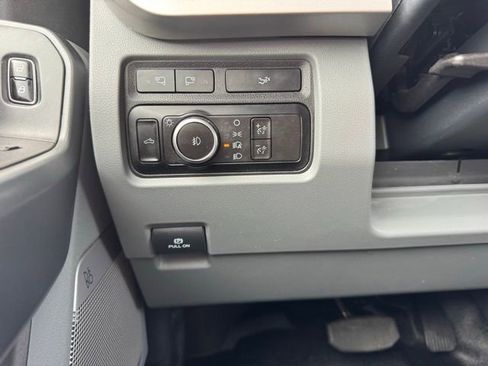 Used 2023 Ford F250 XLT w/ XLT Premium Package AWD/4WD image 13