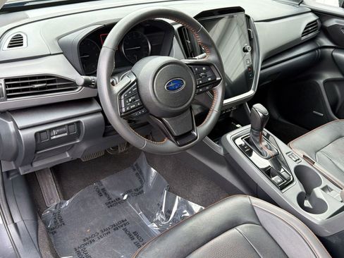 Used 2024 Subaru Crosstrek 2.5i Limited AWD/4WD image 4