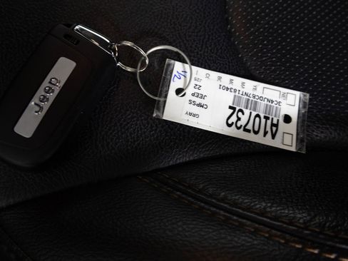 Used 2022 Jeep Compass Limited image 39