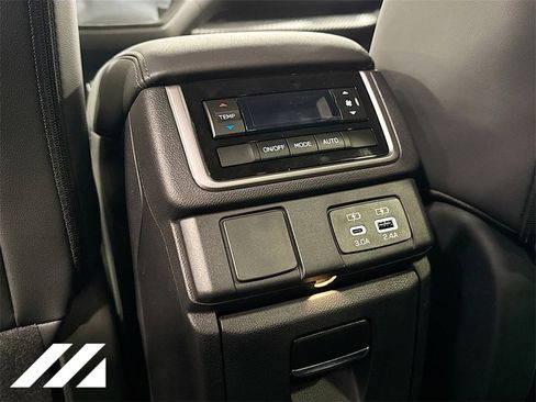 New 2026 Subaru Ascent Premium image 24