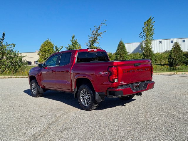 Used 2024 Chevrolet Colorado LT w/ LT Convenience Package II AWD/4WD image 7