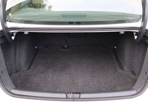 Used 2013 Volkswagen Jetta SE FWD image 14