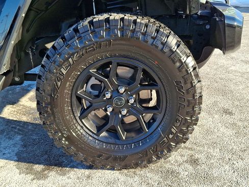 Used 2021 Jeep Wrangler Unlimited Sahara image 27