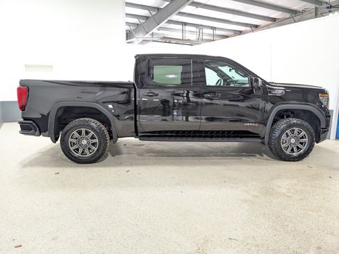 Used 2024 GMC Sierra 1500 AT4 w/ Technology Package AWD/4WD image 2