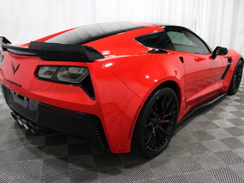 Used 2019 Chevrolet Corvette Z06 RWD image 29