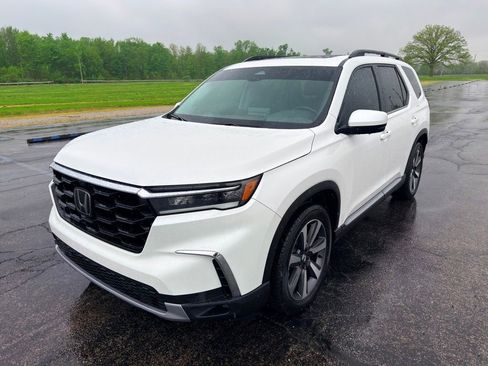 Used 2023 Honda Pilot Elite image 17