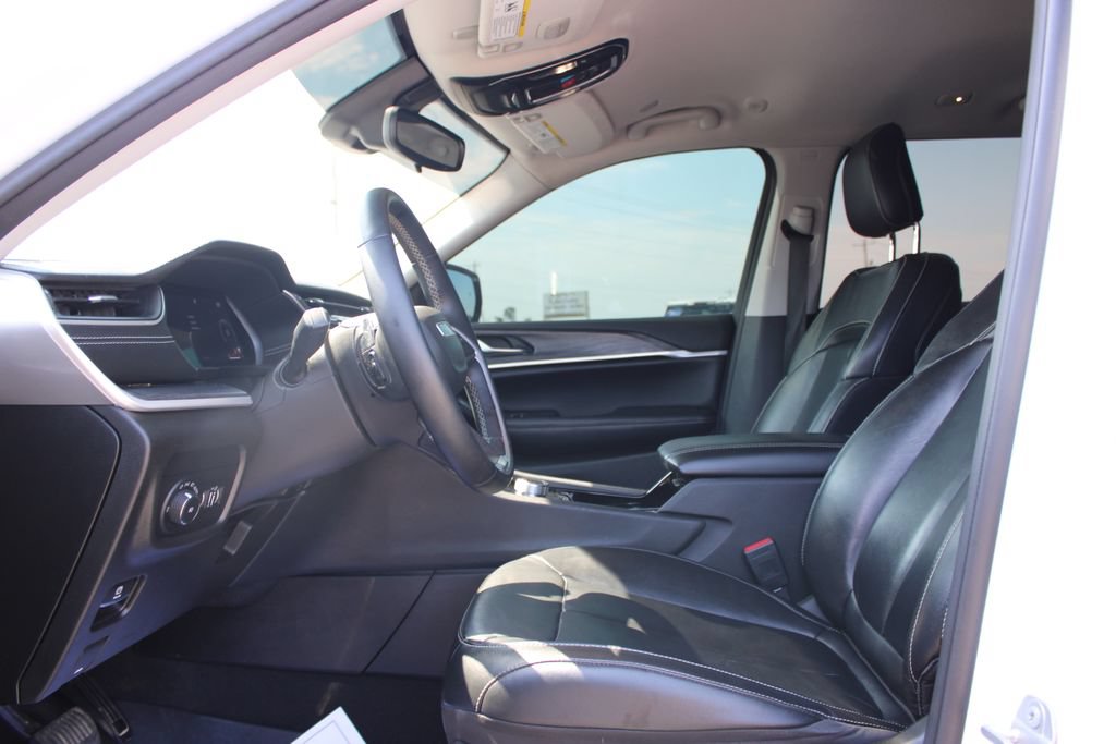 Used 2022 Jeep Grand Cherokee L Limited RWD image 24